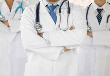 MÉDICO FAMÍLIA